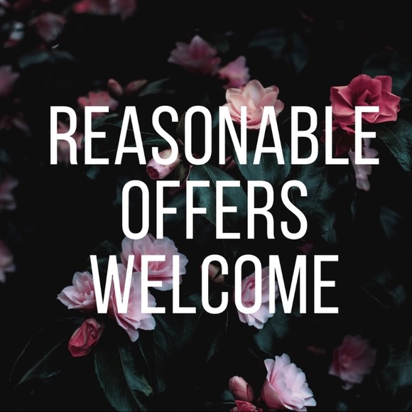 “Like”to BOOKMARK my closet ((Meet the Posher)) - Picture 2 of 3